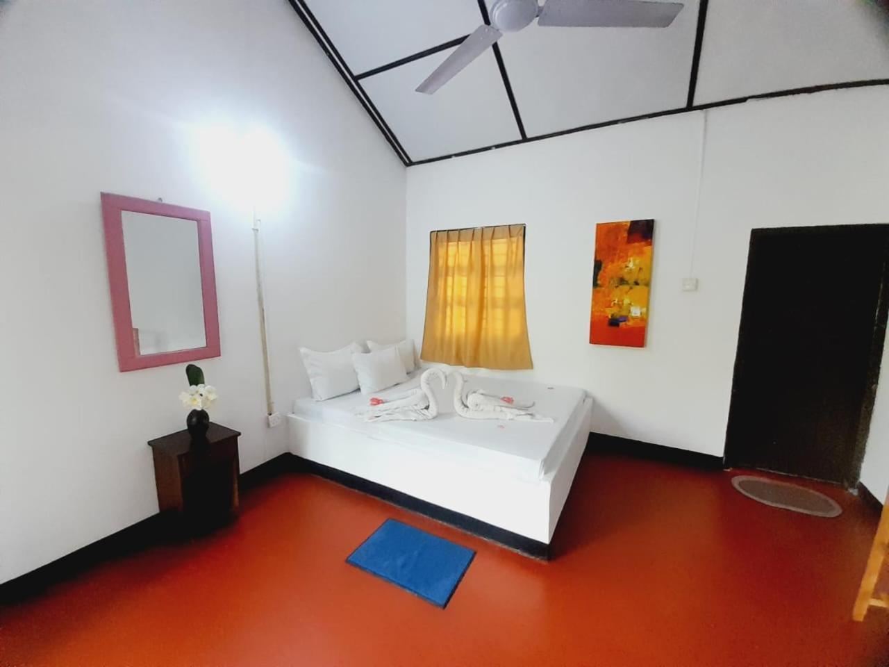 Hotel Blissbay @ The Rock à Nilaveli Extérieur photo
